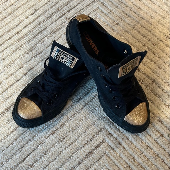 Journey exclusive converse Black with Gold glitter accents. - Picture 2 of 5
